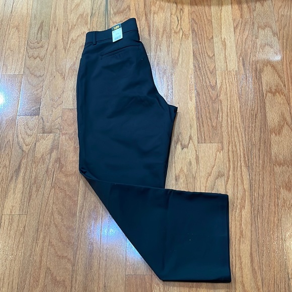Lee Women Size 16W Petite Black Trousers Pant Stretch NWT Non-Binding Wa… - Picture 1 of 15
